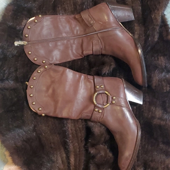Luciano Padovan Western Inspired Heeled Boots - Picture 1 of 2